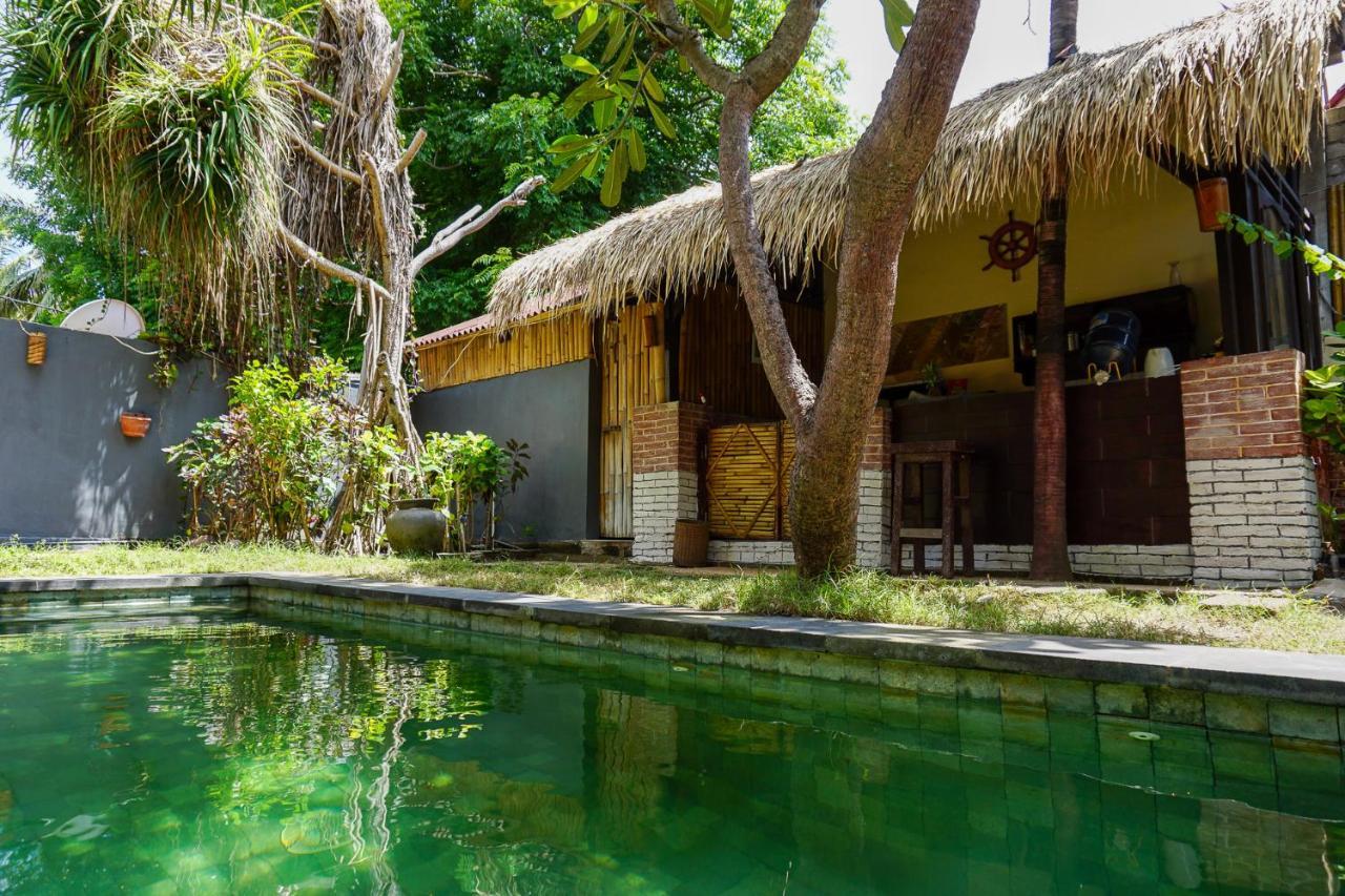 Hotel Puri Hondje Gili Trawangan Exterior foto